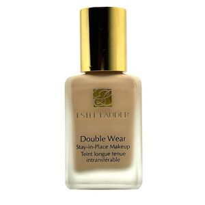 Estée Lauder Double Wear Stay-in-Place Foundation in the shade 1C0 Shell